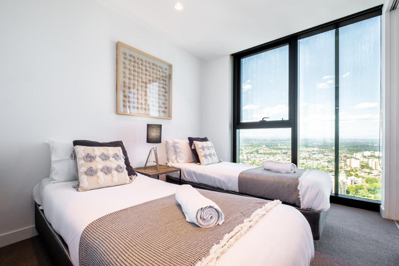 Mega Style Apartments Victoria One เมลเบิร์น ภายนอก รูปภาพ